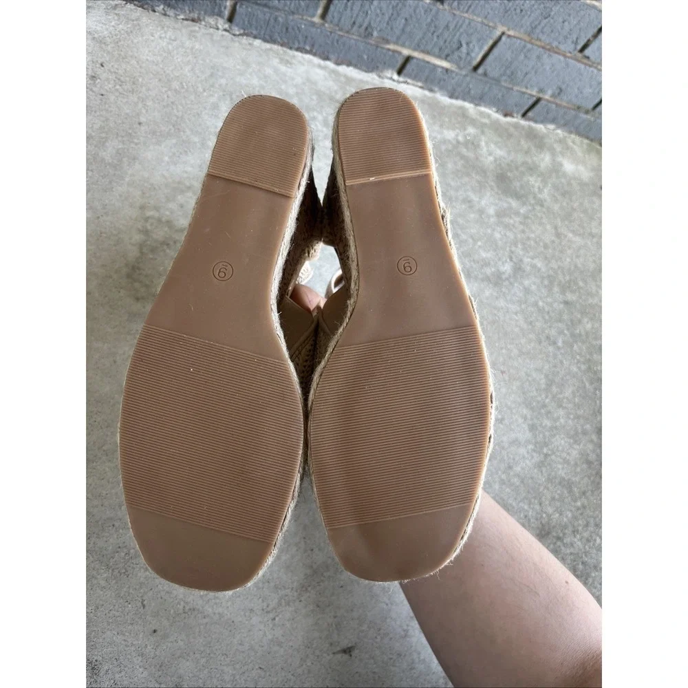 Women's Size 9 Tan 4
